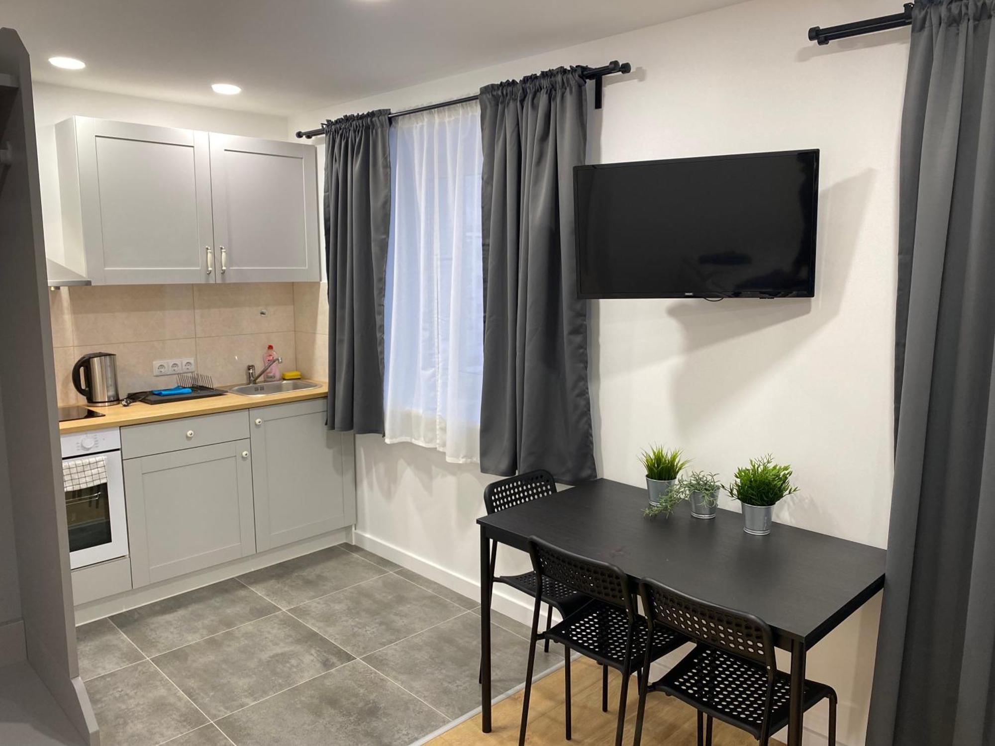 Akmene Center Apartment Naujoji Akmene المظهر الخارجي الصورة